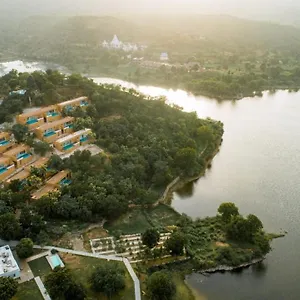 Yaan Resort