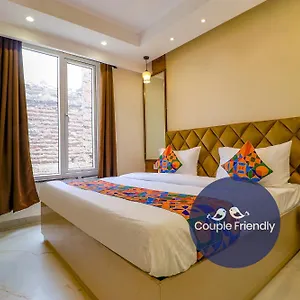 Fabhotel F9 Pitampura Hotel